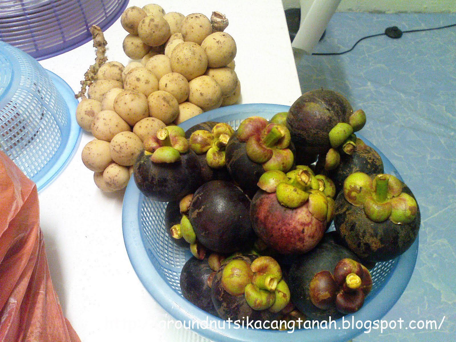 kAcAnG Buah  buahan  tempatan